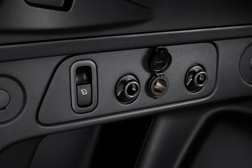 subaru forester 2025 krovimo lizdas bagazineje